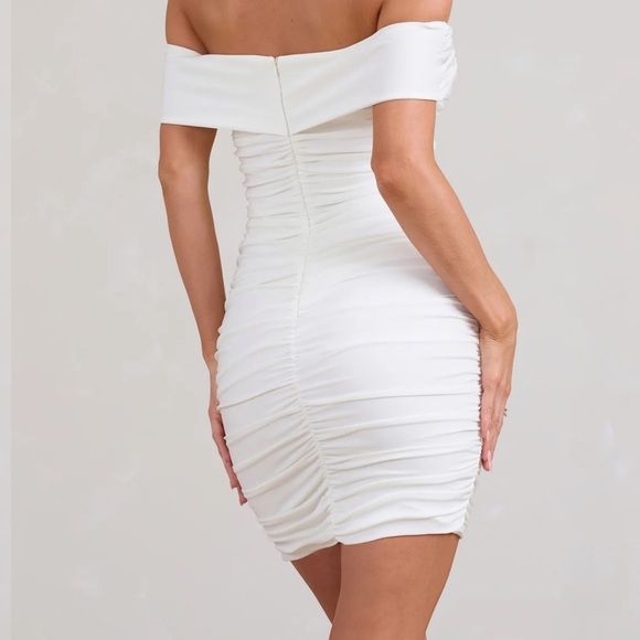 APPRECIATE
WHITE OFF THE SHOULDER RUCHED MINI DRESS Club L London NWT - Picture 2 of 6